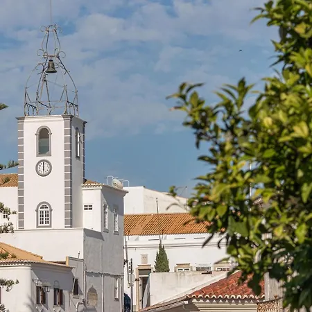 アパート Downtown & *